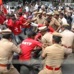 டிபிஐ-முற்றுகை-மாணவர்கள்-தோழர்கள் மீது-போலீசு-கொலைவெறி தாக்குதல்