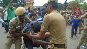 people-power-tnagar-demo-police-1