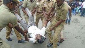 people-power-tnagar-demo-police-2