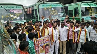 cauvery-issue-tnj-protst