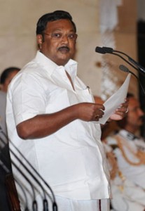 பணக்கார வாரிசுகளின் காஃபி கிளப்.....15-வது பாராளுமன்றம்...