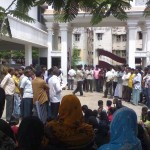 கோவை தனியார் பள்ளி கட்டணக் கொள்ளைக்கு எதிராக அதிரடி போராட்டம்! -