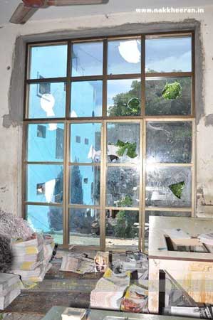 nakheeran-office-attacked