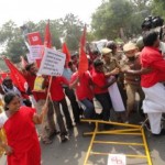 திருச்சி மகஇக ராமதாசை முற்றுகை 3