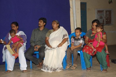 தோழர் சீனிவாசன் குடும்பத்தினர்