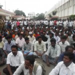 மக்கள் முற்றுகை