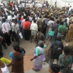 மக்கள் முற்றுகை
