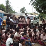 chromepet-students-deo-office-siege-08