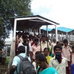 deo-office-siege-chromepet-students-02