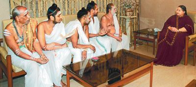 ஜெயலலிதா, தீட்சிதர்கள் ஜெயலலிதா, தீட்சிதர்கள்