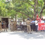 நிகழ்சிகளை நெருங்கிவந்து பதிவுசெய்யும் போலீசு