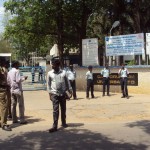 நிர்வாகத்தின் குரலுக்கு ஓடிவந்த போலீசு1