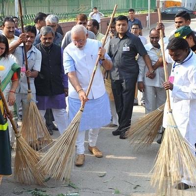 modi-broom