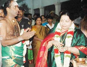 ஜெயலலிதா பெரியாரின் வாரிசா? ஜெயலலிதா பெரியாரின் வாரிசா?