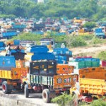 மணல் கொள்ளை: தமிழகத்தைக் கவ்வியிருக்கும் பயங்கரவாதம் !