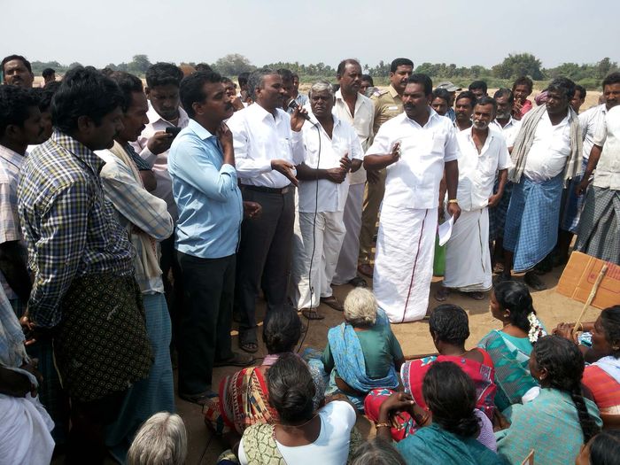 மணல் குவாரி முற்றுகை போராட்டம் மணல் குவாரி முற்றுகை போராட்டம்