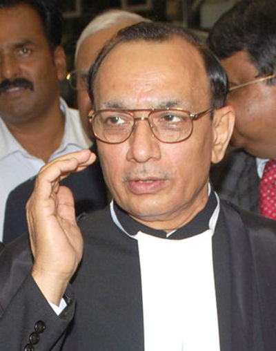 கர்நாடக உயர்நீதி தன்ற தலைமை நீதிபதி வகேலா. கர்நாடக உயர்நீதி தன்ற தலைமை நீதிபதி வகேலா.