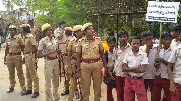 ஜெயங்கொண்டம் - டாஸ்மாக் முற்றுகைப் போராட்டம் ஜெயங்கொண்டம் - டாஸ்மாக் முற்றுகைப் போராட்டம்