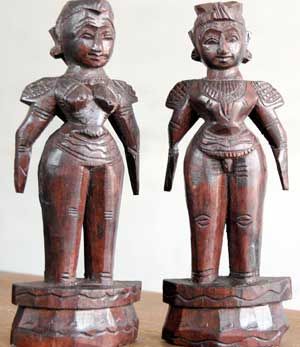 மரப்பாச்சி பொம்மை மரப்பாச்சி பொம்மை