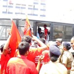 jaya-cm-trichy-demo-arrested-comrades-2