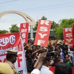 tasmac-puzhal-demo-11