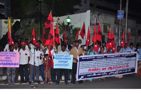 கோகுல்ராஜ், விஷ்ணுபிரியா கொலை - ஆர்ப்பாட்டம் கோகுல்ராஜ், விஷ்ணுபிரியா கொலை - ஆர்ப்பாட்டம்