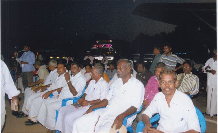 மூடு டாஸ்மாக்கை - அதிரை ஆர்ப்பாட்டம் மூடு டாஸ்மாக்கை - அதிரை ஆர்ப்பாட்டம்