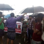 Chennai-Flood-people-protest-kummudipoondi-3