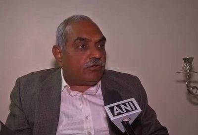 ishrat-hindutva-servants-3