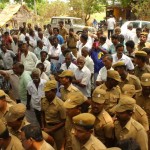 trichy-anbil-shutdown-tasmac-siege-23