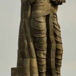 Thiruvalluvar_Statue_at_Kanyakumari-2