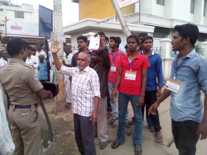 கோவை மூடு டாஸ்மாக் போராட்டத்தில்
