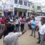 trichy-pala-flash-demo-infront-of-tasmac-shop-4