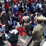 cauvery-issue-thiruvennai-nallur-rail-roko-8