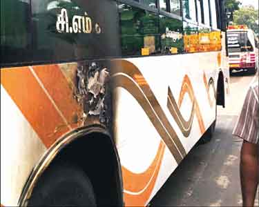 இந்து முன்னணி மகேஷின் பேருந்து