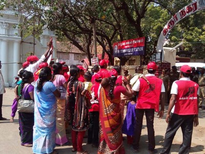 தோழர்கள் கைது செய்த தகவல் அறிந்து திரண்ட தோழர்கள்