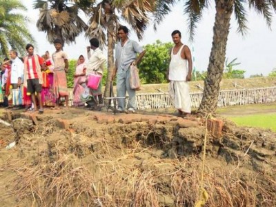 cashless-tribal-village