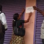 Thiruvallur-anuppam-pattu-tasmac-protest-17.04.17-(3)