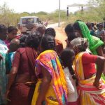 Kandukulam TASMAC Closed by people power (4)