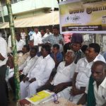 Vellaru PP protest against sand mafia (7)