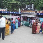 People’s arrival to conference (11)