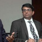 Ramajnujam Shesharatnam in centre