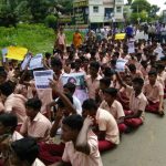 Thiruvarur School students protest (2)