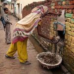 17-1405584135-3-dalit-cleaners