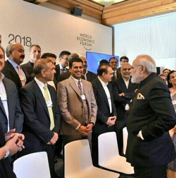 11,000 கோடி ரூபாய் கொள்ளையன் நீரவ் மோடியை டாவோசில் சந்தித்த பிரதமர் மோடி