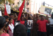 லெனின் சிலை உடைத்த மோடி அரசுக்கு எச்சரிக்கை ! சென்னையில் ஆர்.எஸ்.எஸ் தலைவர் பட எரிப்பு ! படங்கள்