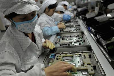 foxconn-workers