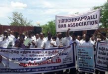 போலீசைக் கைது செய் – மக்களை விடுதலை செய் ! நெல்லை-திருச்சி-மதுரை வழக்கறிஞர்கள் ஆர்ப்பாட்டம் !