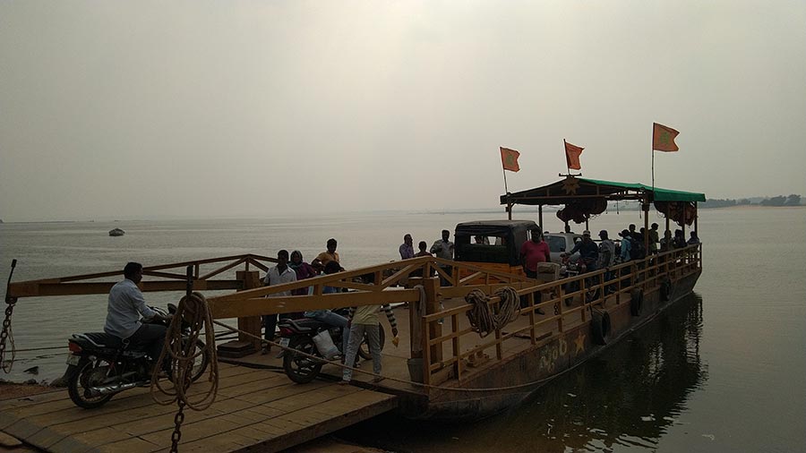 கோதாவரி படகு பயணம்