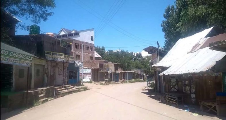 Eid-in-Jagbal-near-Shopian